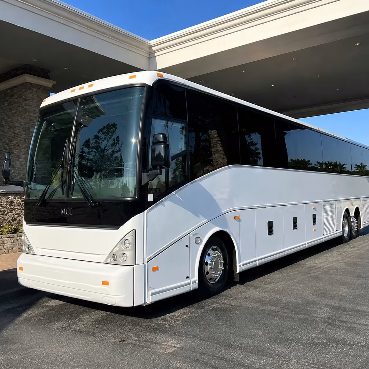 charterbusrentalbellflowerca com helps you coordinate multi stop airport pickups across bellflower